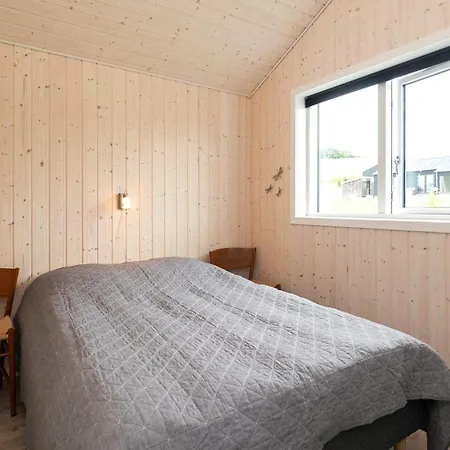 5 Person Holiday In Haarby *